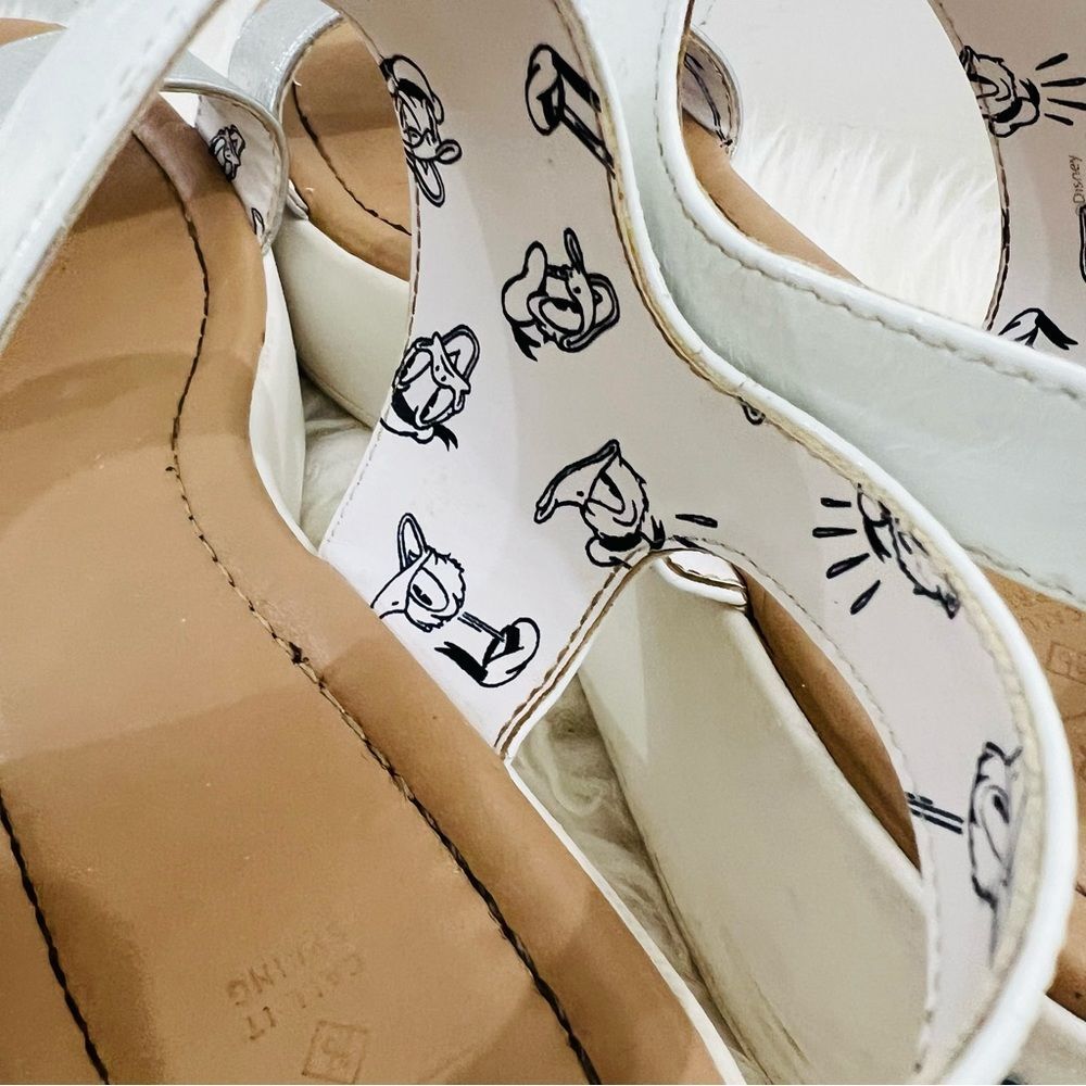 Donald Duck Platform sandal size 8.5 Call It Spring Disney - Picture 11 of 15